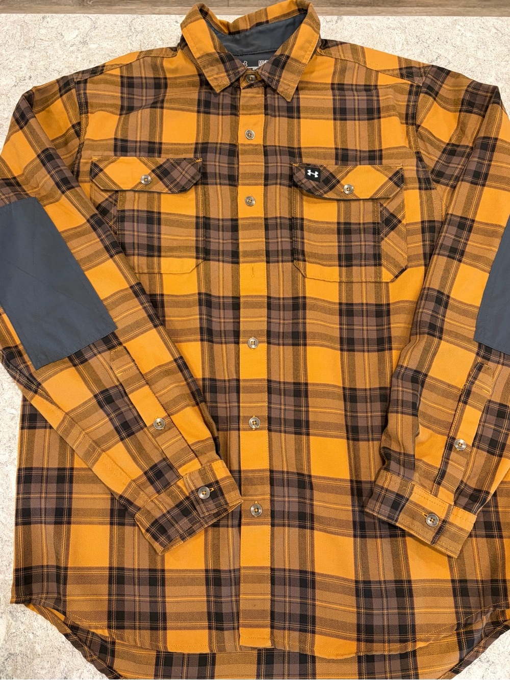 Under Armour Men's Yellow & Brown Plaid Flannel Button-Down Shirt-Medium